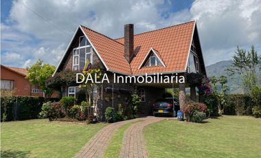 SE VENDE HERMOSA CASA CAMPESTRE EN COTA. INMOBILIARIAS COTA