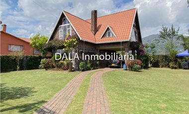 SE VENDE HERMOSA CASA CAMPESTRE EN COTA. INMOBILIARIAS COTA