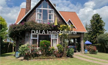 SE VENDE HERMOSA CASA CAMPESTRE EN COTA. INMOBILIARIAS COTA