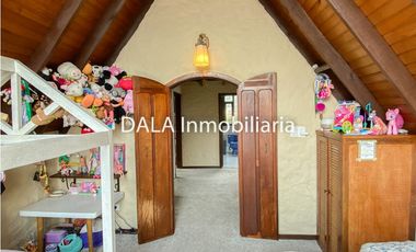 SE VENDE HERMOSA CASA CAMPESTRE EN COTA. INMOBILIARIAS COTA
