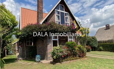 SE VENDE HERMOSA CASA CAMPESTRE EN COTA. INMOBILIARIAS COTA