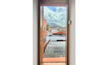 ARRIENDO - Santa Bárbara Alta, 220mts + 16mts, 3 habs, 2.5 baños, 9M