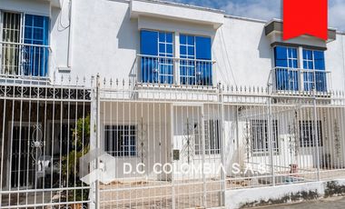 CASA EN VENTA EN SANTA MARTA - BARRIO BONDA