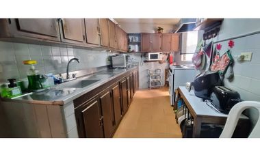 VENDO APARTAMENTO LA CANDELARIA MEDELLIN 5 ALCOBAS 4.5 BAÑOS BALCON