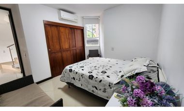 Venta casa en San Jerónimo 296 mts, unidad cerrada, amoblada