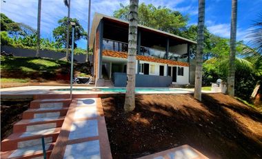 🔥Finca campestre de uso comercial sobre vía principal en Combia 🌿