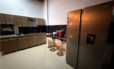 🔥Finca campestre de uso comercial sobre vía principal en Combia 🌿