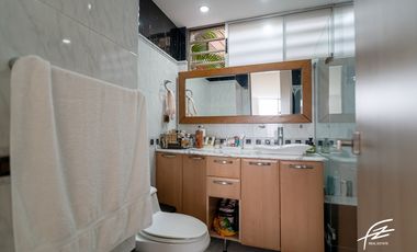 APARTAMENTO EN VENTA EN EL POBLADO, MEDELLN