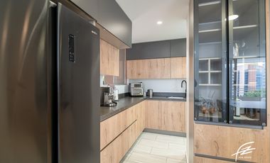 APARTAMENTO EN VENTA EN EL POBLADO, MEDELLN