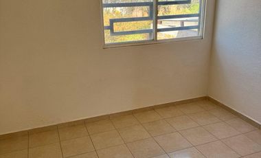 Hacienda Viñedos frente a area verde