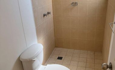 Hacienda Viñedos frente a area verde