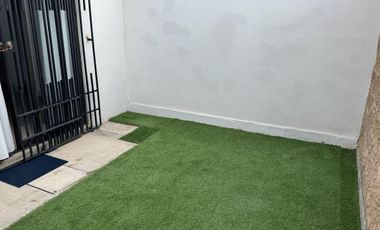 Villa Universidad casa en renta frente a area verde