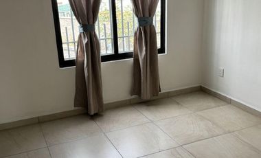 Villa Universidad casa en renta frente a area verde