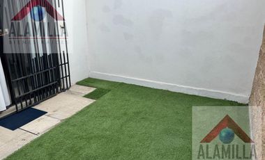 Villa Universidad casa en renta frente a area verde