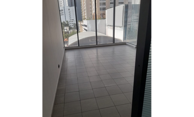 OFICINA EN OBARRIO PH OMEGA CON DIVISIONES 103M2