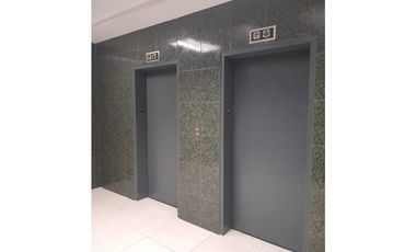 OFICINA EN OBARRIO PH OMEGA CON DIVISIONES 103M2