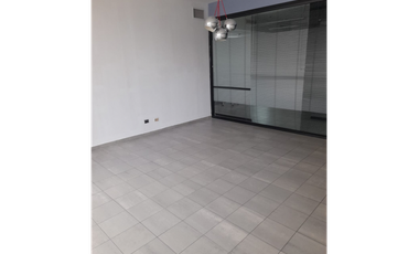 OFICINA EN OBARRIO PH OMEGA CON DIVISIONES 103M2