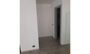 OFICINA EN OBARRIO PH OMEGA CON DIVISIONES 103M2