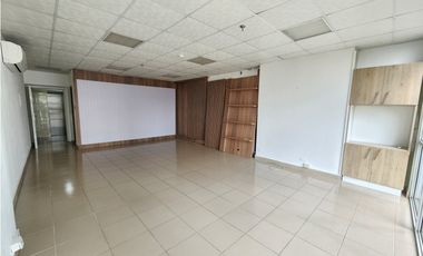 SE VENDE OFICINA COMERCIAL EN AVENIDA BALBOA - PH COLORES NEG. | MM