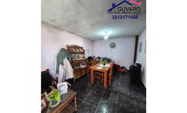 CASA EN VENTA DE 2 DORMITORIO