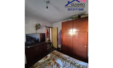 CASA EN VENTA DE 2 DORMITORIO