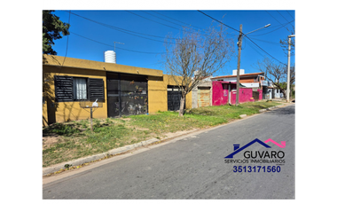 CASA EN VENTA DE 2 DORMITORIO