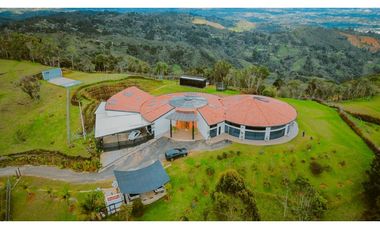 Casa exclusiva para la venta y renta en altos de palmas