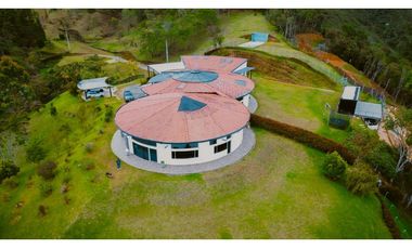 Casa exclusiva para la venta y renta en altos de palmas