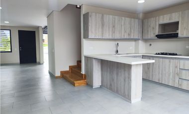 Casa para estrenar en Carmen de Viboral  262271
