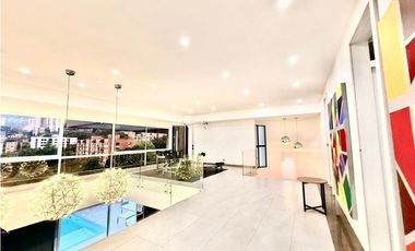 Apartamento lujoso en el Poblado para la renta amoblada, piso 5