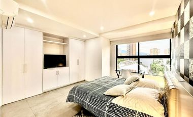 Apartamento lujoso en el Poblado para la renta amoblada, piso 5