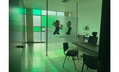 se vende hermosa  oficina green gold