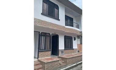 VENTA DE CASA BARRIO LA PAVONA ARMENIA CON 2 RENTAS