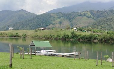Se Vende Lote Campestre En Lagos De Maracaibo Palmira