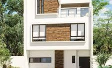 CASA EN VENTA EN CANCUN 3 HABITACIONES ESTACIONAMIENTO, ALBERCA, PATIO, GYM