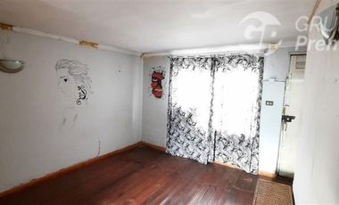 Casa en Venta en Gran casa sólida, amplio terreno, para remodelar. Gran potencial.