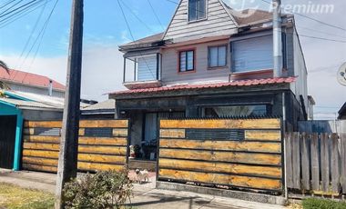 Casa en Venta en Población Laurie