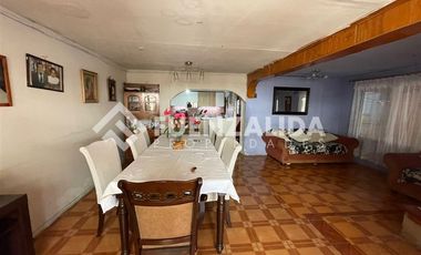 Casa en Venta en San Daniel con Av. Jose Joaquin Perez