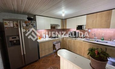 Casa en Venta en San Daniel con Av. Jose Joaquin Perez