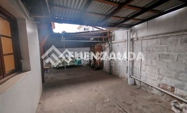 Casa en Venta en J Bizet/Castelar Sur