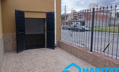 Vendo casa 3 dormitorios en barrio Coca-Cola