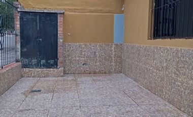 Vendo casa 3 dormitorios en barrio Coca-Cola