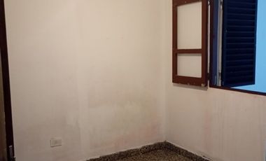 Vendo casa 3 dormitorios en barrio Coca-Cola