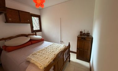 Importante Casa de Estilo en Barrio Playa Grande (Impecable Estado)