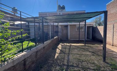 Venta de dos dúplex, barrio Comiso, San Rafael