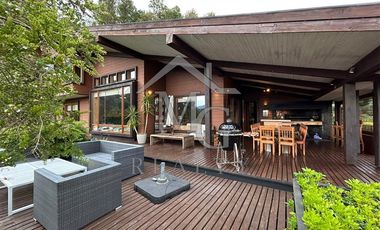 Casa en Venta en lago Panguipulli