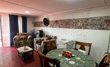 CASA CON AMPLIO TERRENO EN SAN JOSÉ DE LA ESTRELLA