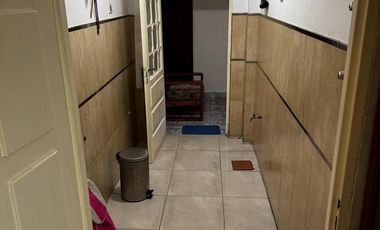 PH en venta con jardín , 4 ambientes, potencial ampliación. Ciudadela