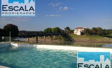 COUNTRY  SOLAR VICTORIA CASA  CON BAJADA EL RIO