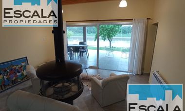 COUNTRY  SOLAR VICTORIA CASA  CON BAJADA EL RIO